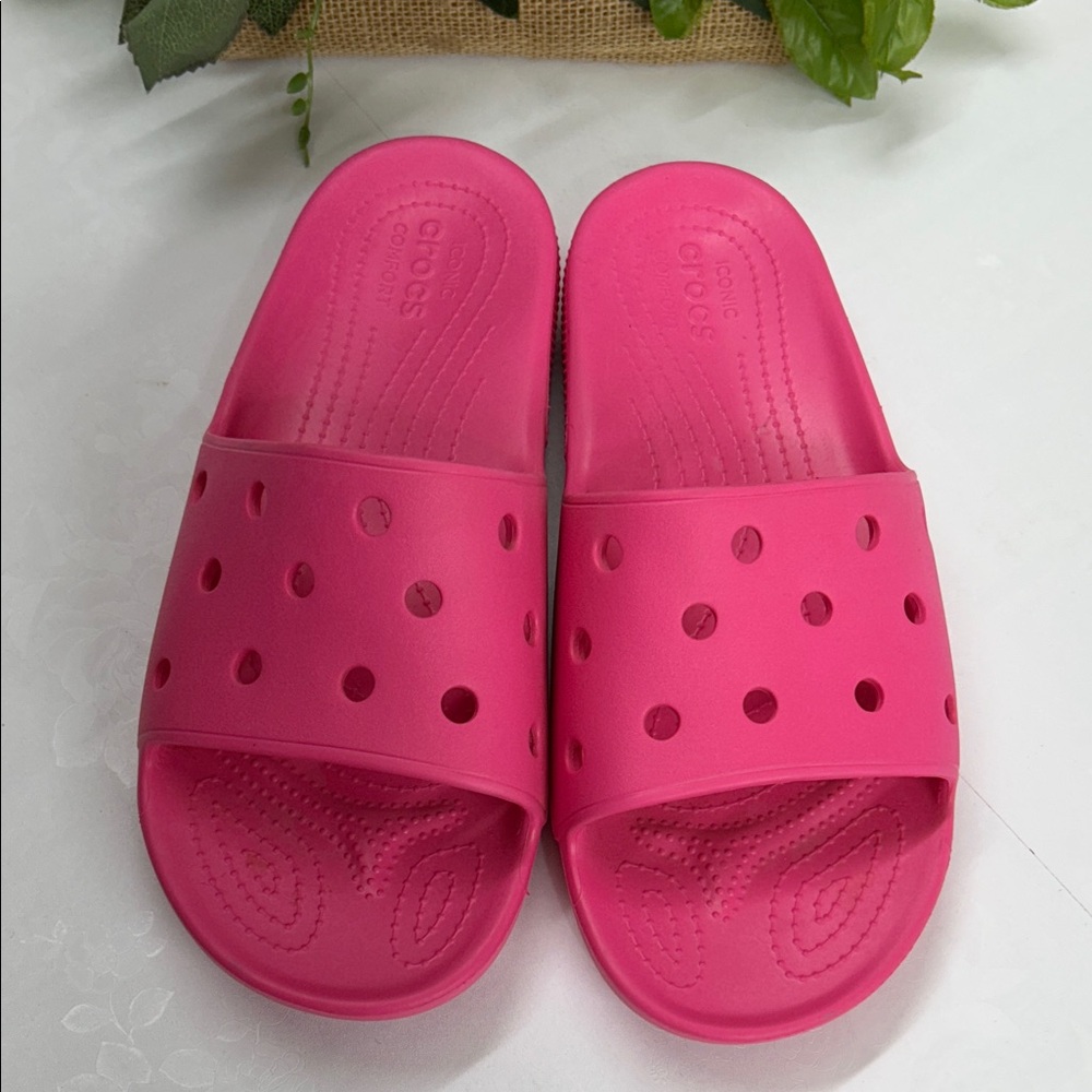 CROCS Fuchsia Slide Sandals